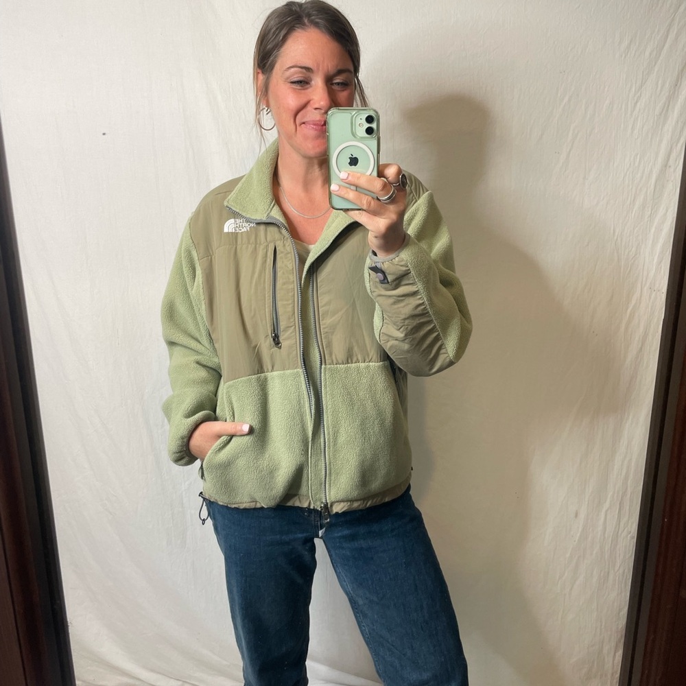 The North Face Olive Teddy Jacket women’s medium